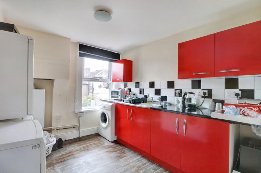 Lot: 109 - FREEHOLD BLOCK FOR INVESTMENT -